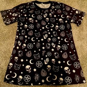 Witchy black cat Crystal ball skull moon star hamsa had pentagram t shirt top